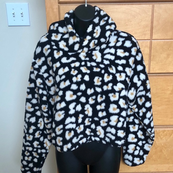Wild Fable Leopard Hooded Pullover